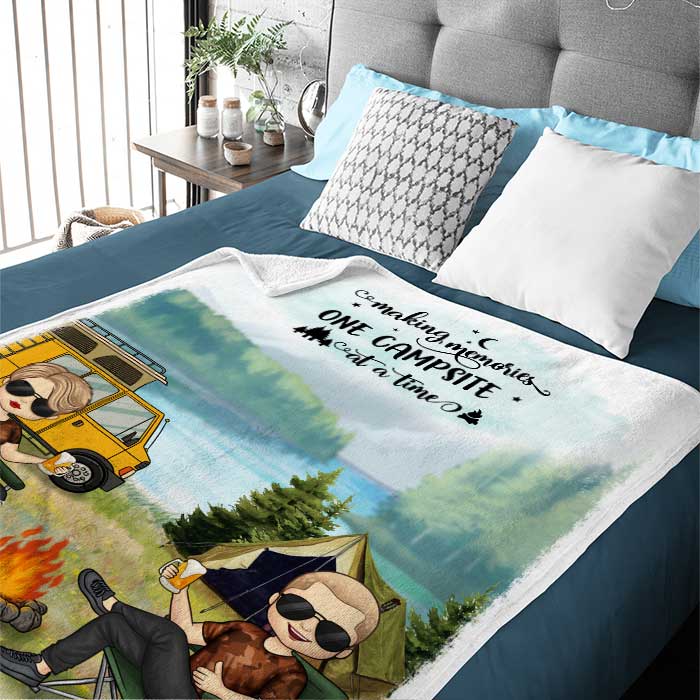 The Best Memories Are Made Camping - Husband & Wife - Gift For Camping Couples, Personalized Blanket