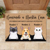 Los humanos simplemente viven aquí con nosotros Spanish - Funny Personalized Pet Decorative Mat