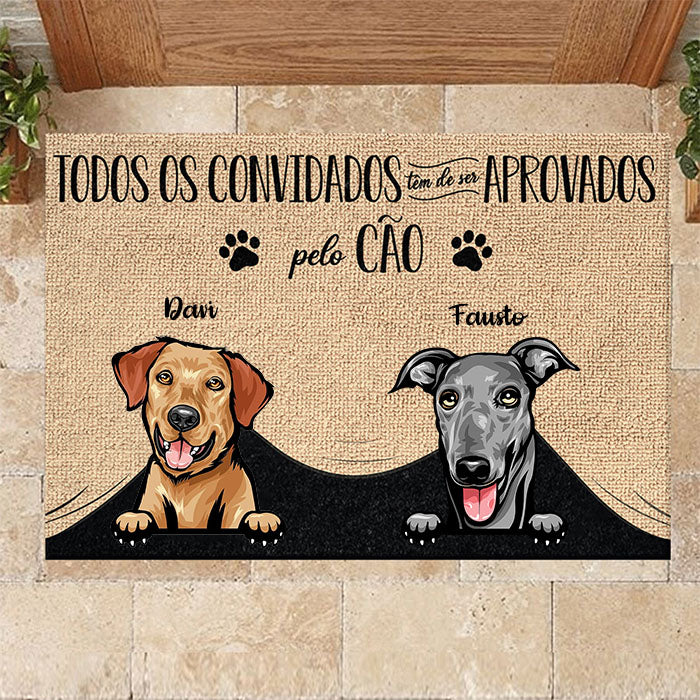 Todos os convidados têm de ser aprovados pelo cão Portuguese - Funny Personalized Dog Decorative Mat