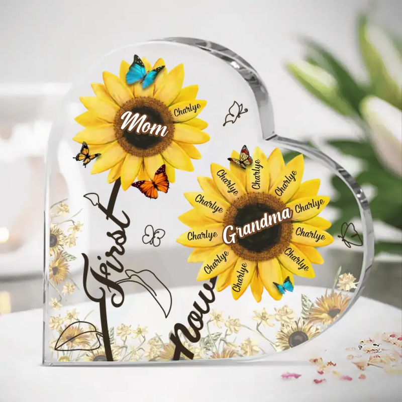Custom Name Sunflower Family Gifts for Mom and Grandma - Personalized Shaped Acrylic Plaque