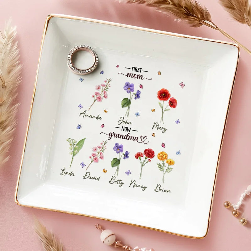 The Best Mom Get Promoted To Grandma - Family Personalized Custom Jewelry Dish - Gift For Mom, Grandma
