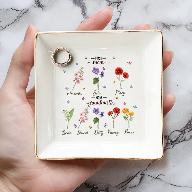 The Best Mom Get Promoted To Grandma - Family Personalized Custom Jewelry Dish - Gift For Mom, Grandma