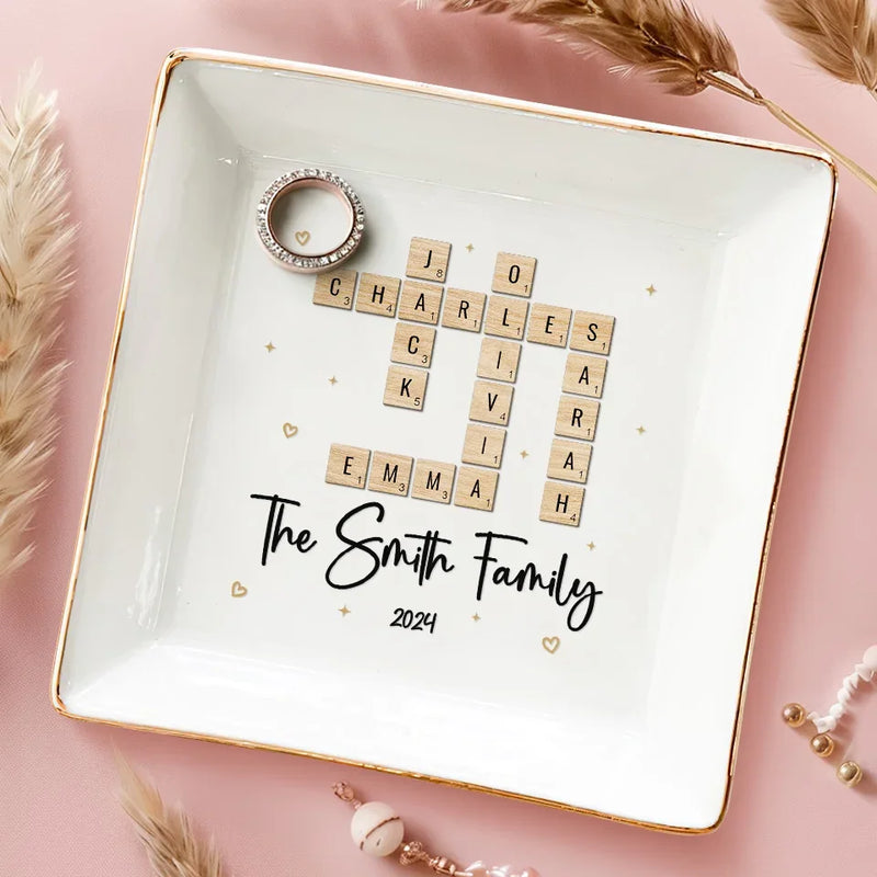 A Family That Sticks Together Shines Together - Family Personalized Custom Jewelry Dish - Gift For Family Members