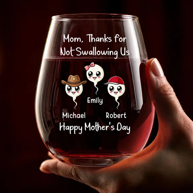 Mom Knows My Heartbeat - Family Personalized Custom Wine Glass - Mother's Day, Gift For Mom