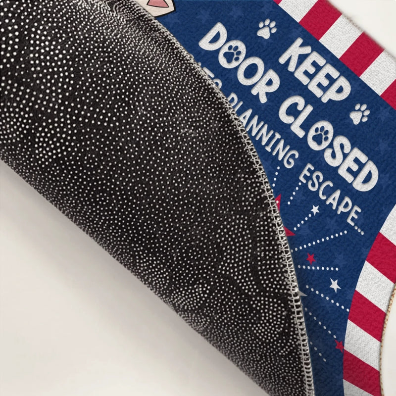 Custom Home Decor Decorative Mat - Personalized 4th Of July Gifts For Cat Lovers, Cat Mom And Dad - Watch Out, Someone Is Planning To Escape