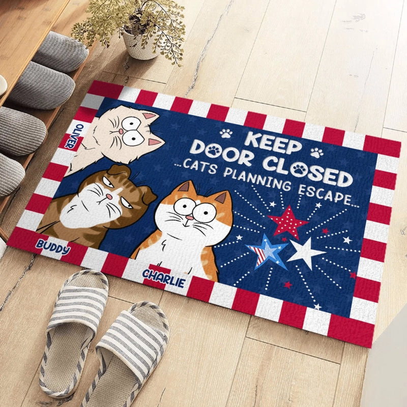 Custom Home Decor Decorative Mat - Personalized 4th Of July Gifts For Cat Lovers, Cat Mom And Dad - Watch Out, Someone Is Planning To Escape
