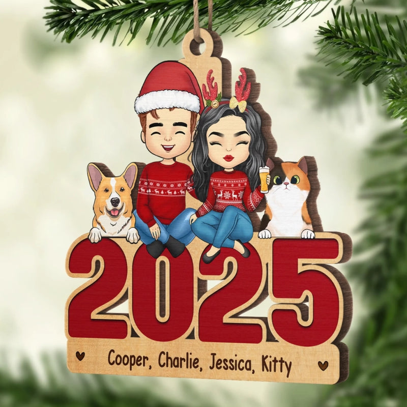 At Christmas, All Roads Lead Home - Family Personalized Custom Ornament - Wood Custom Shaped - Christmas Gift For Family Members, Pet Owners, Pet Lovers