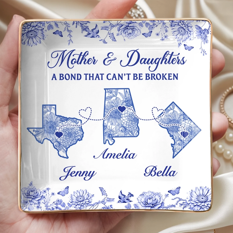 Custom Long Distance Full-Print Jewelry Dish - Personalized Birthday Gifts For Mom, Daughter - No Distance Between Hearts