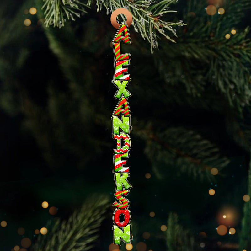 Custom Green Christmas Letter Wooden Ornament - Personalized Christmas Birthday Gifts For Mom, Dad, Brother, Sister, Kids - Festive Letters, Endless Smiles