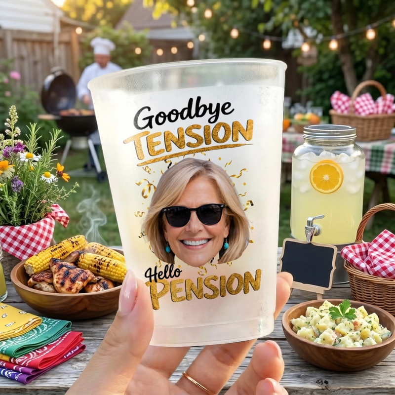Custom Photo Party Cups - Personalized Retirement Gifts For Women, Men - The Best Is Yet To Come