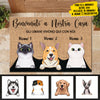 Gli umani vivono qui con me Italian - Funny Personalized Cat Decorative Mat