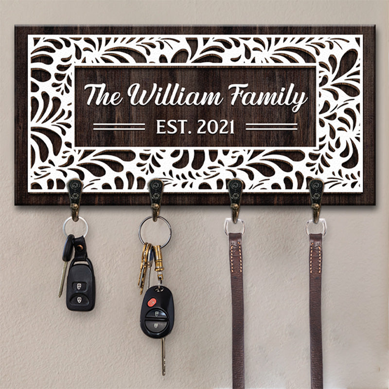 Custom Family Name Entryway Decor - Personalized Key Holder